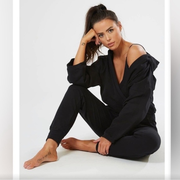 Nama Enlighten Hooded Onesie Elegant Black Long Sleeve Fleece Jumpsuit - Picture 11 of 11